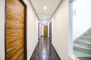 Lobby - Fabhotel F9 Sector 19 (Noida)