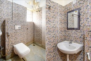 ห้องดีลักซ์ | ห้องน้ำ | ฝักบัว, เรนชาวเวอร์, ของใช้ในห้องน้ำฟรี, ผ้าเช็ดตัว