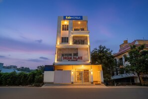 Exterior - Fabhotel New Dream Palace (Kolkata)