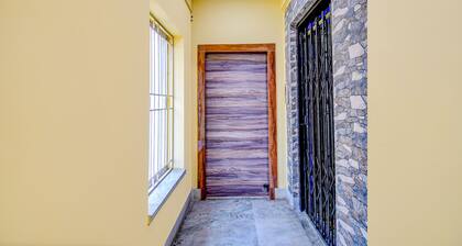 Fabhotel New Dream Palace