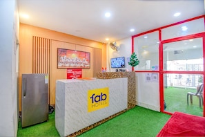 Reception - Fabhotel New Dream Palace (Kolkata)