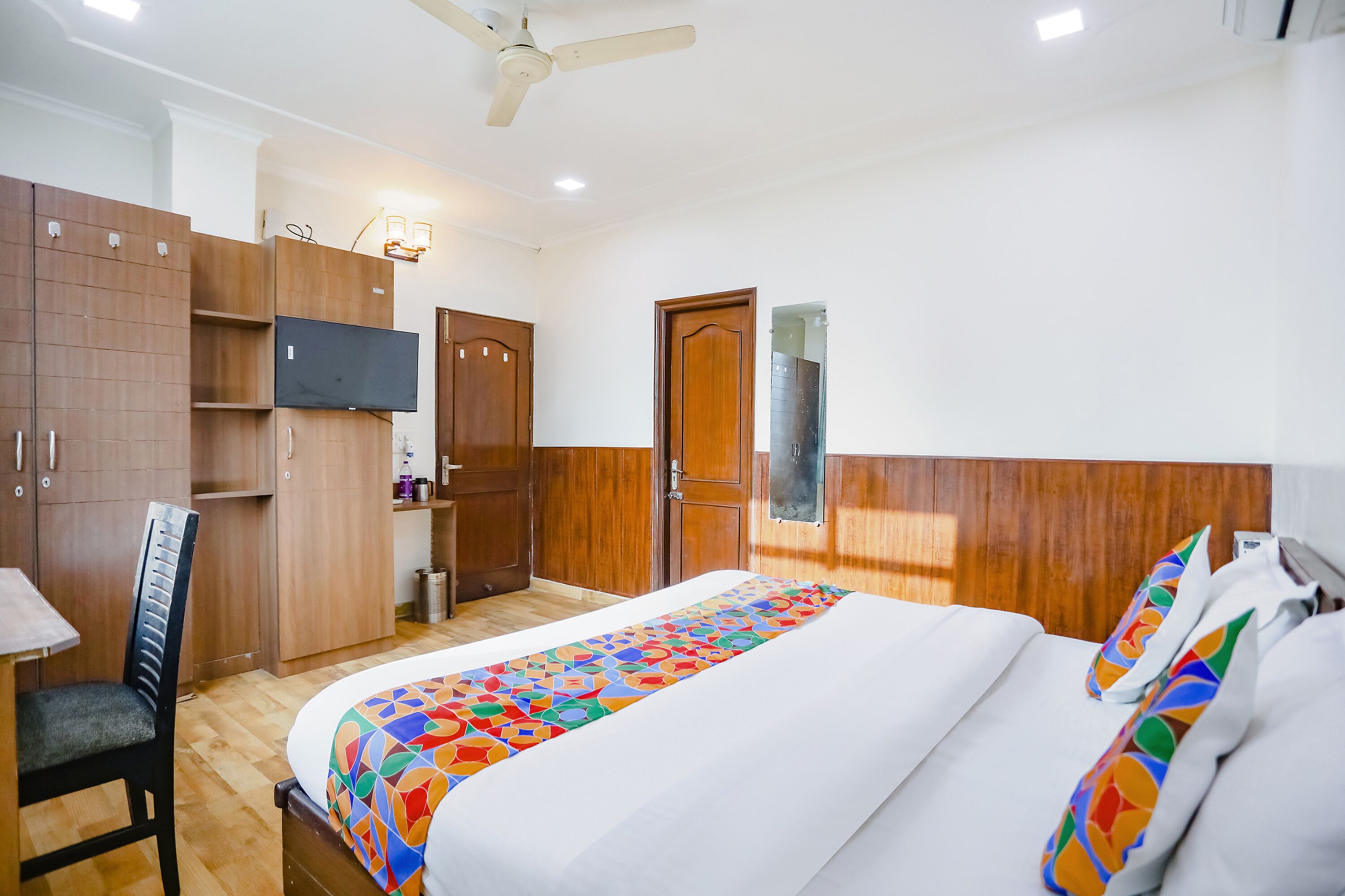 FabHotel Hexa Ghaziabad