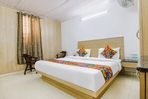 Egyptian cotton sheets, premium bedding, in-room safe, free WiFi