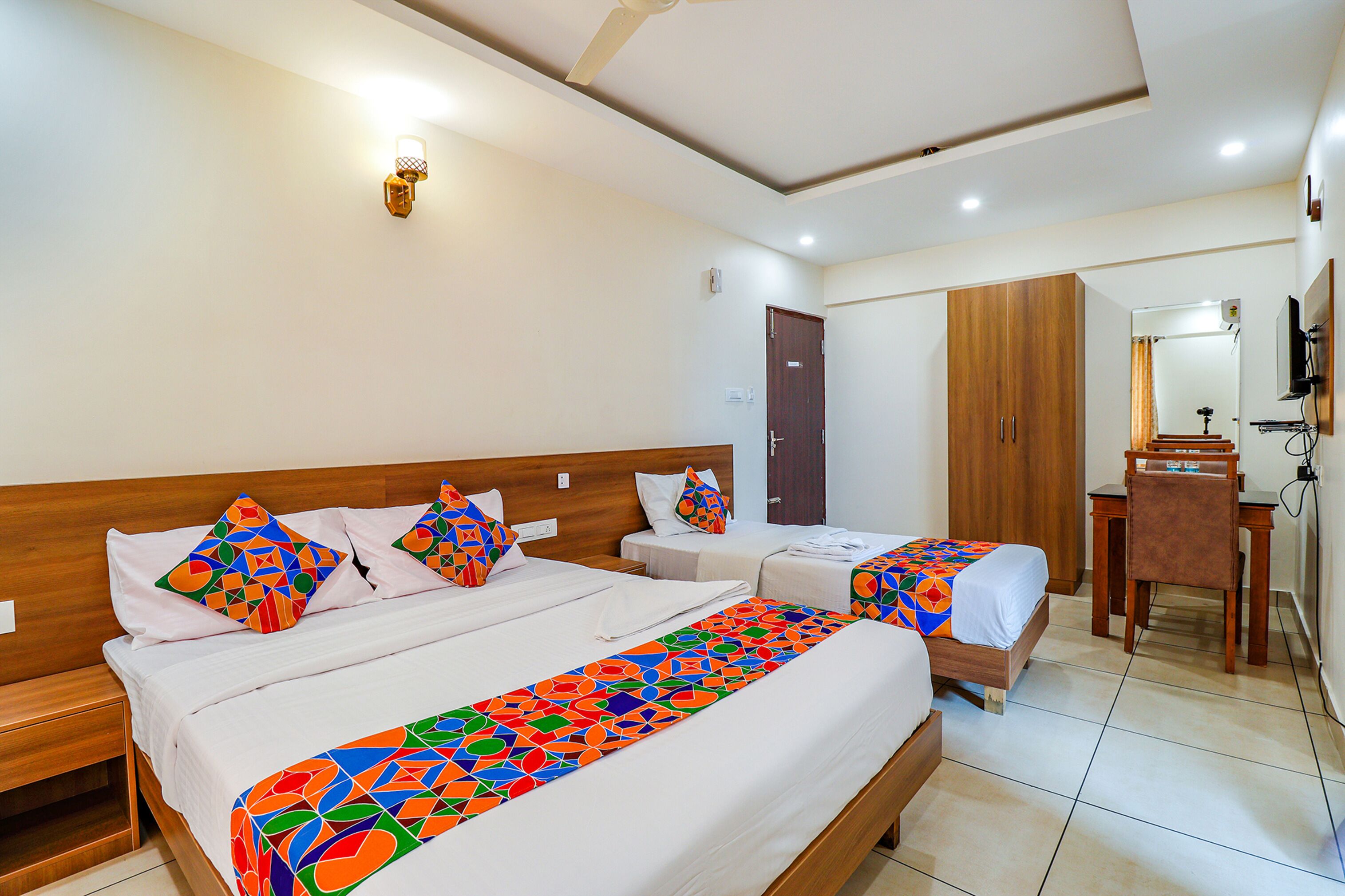 egyptian cotton sheets, premium bedding, in-room safe, free wifi