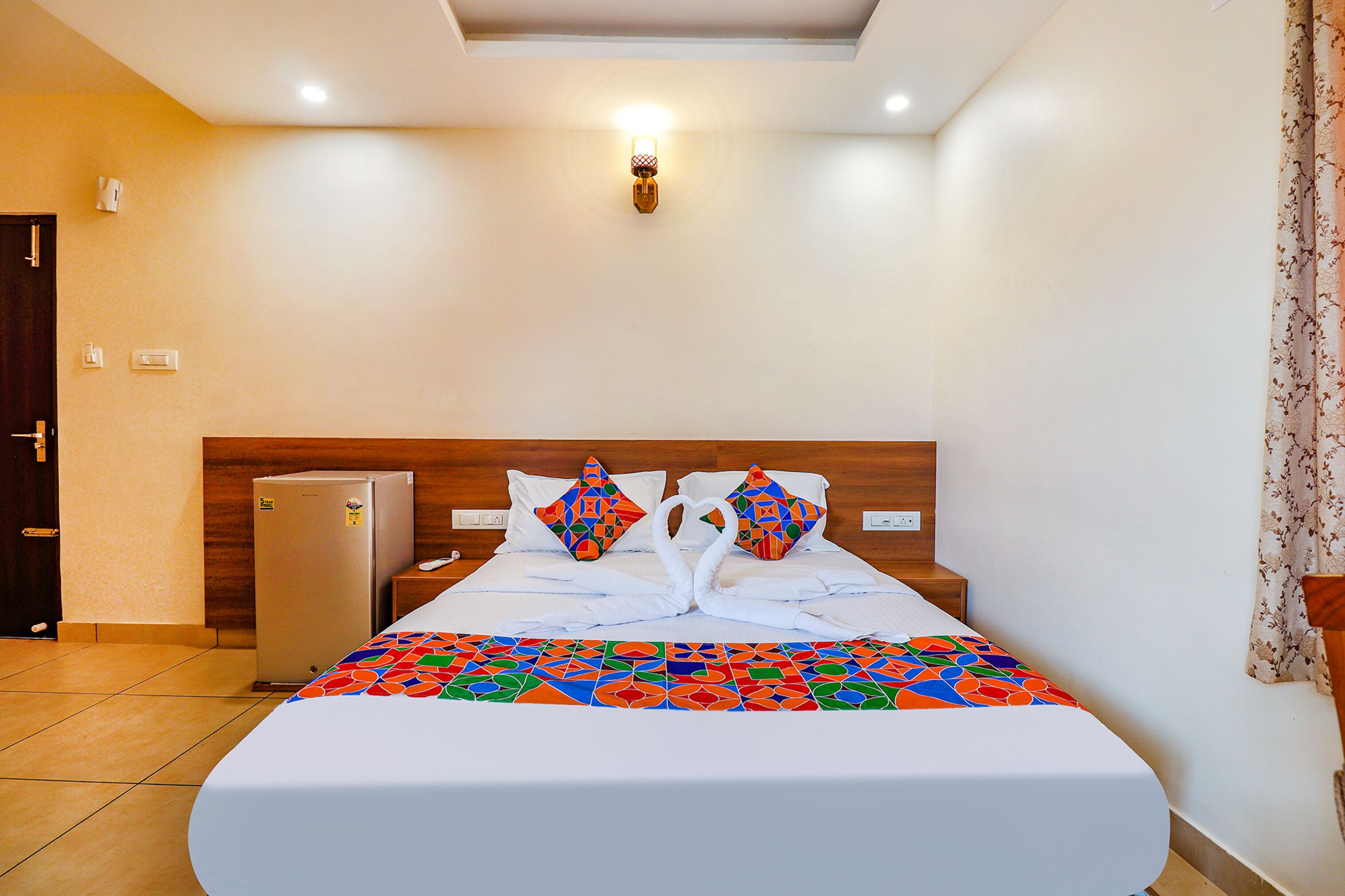 egyptian cotton sheets, premium bedding, in-room safe, free wifi