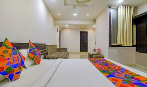Egyptian cotton sheets, premium bedding, in-room safe, desk