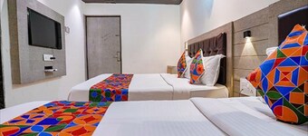 Fabhotel New Prince Palace