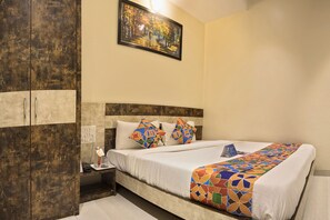 Egyptian cotton sheets, premium bedding, in-room safe, soundproofing - FabHotel Embassy Grand (Mumbai)