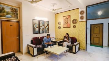 Sala de estar en el lobby