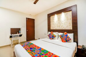 Habitación Deluxe | Sábanas de algodón egipcio, ropa de cama de alta calidad, caja fuerte