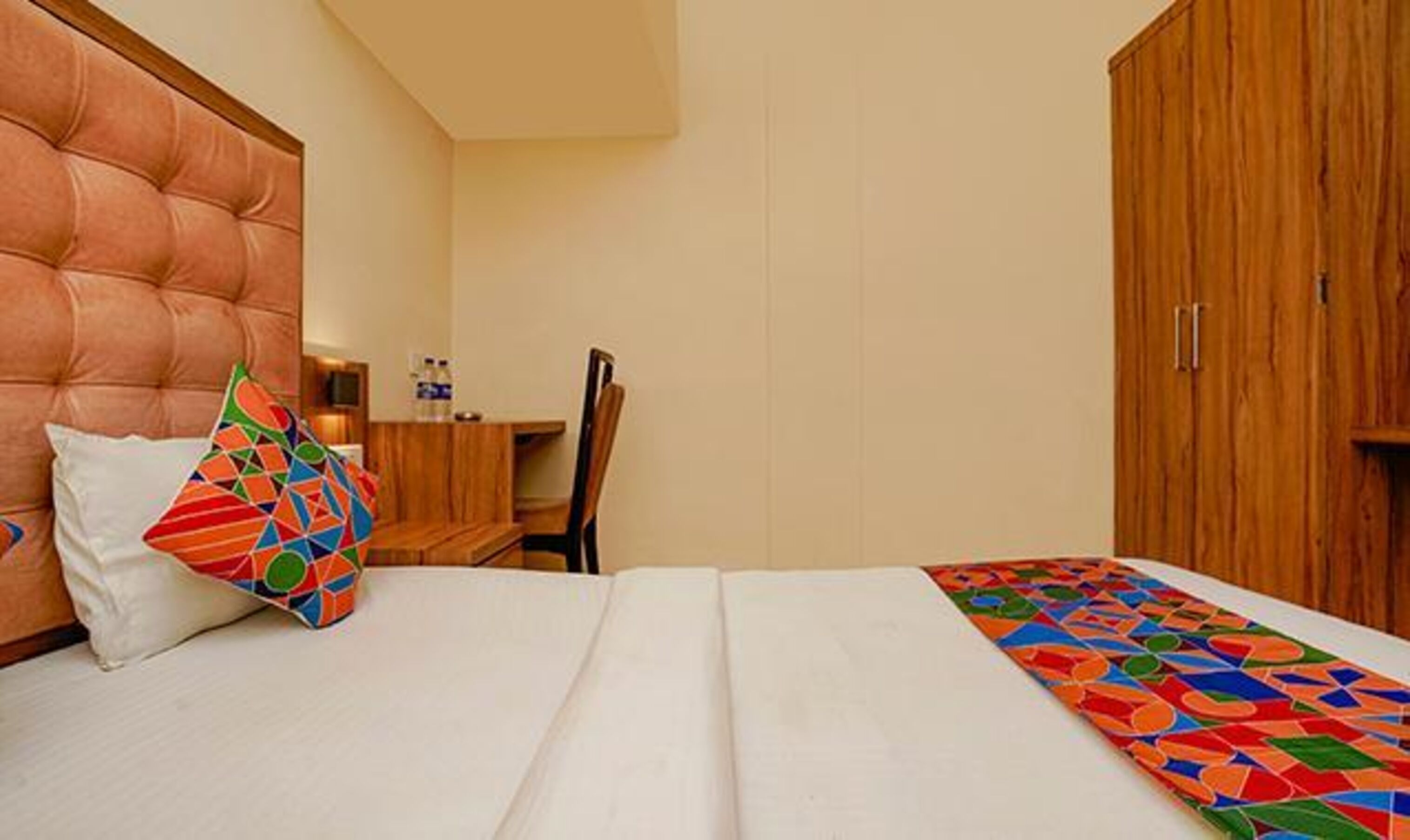 Photo - FabExpress Emerald Inn