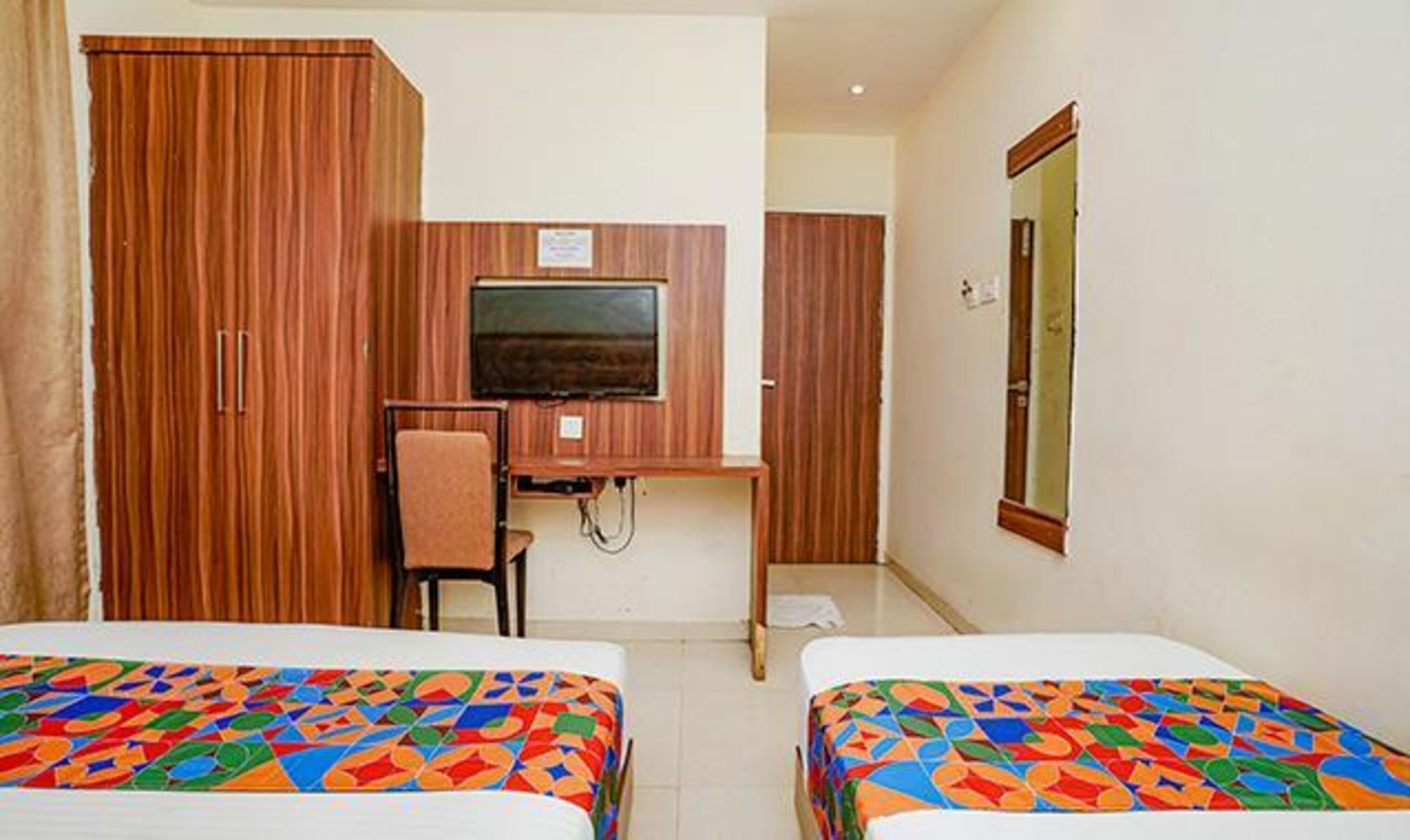 Photo - FabExpress Emerald Inn