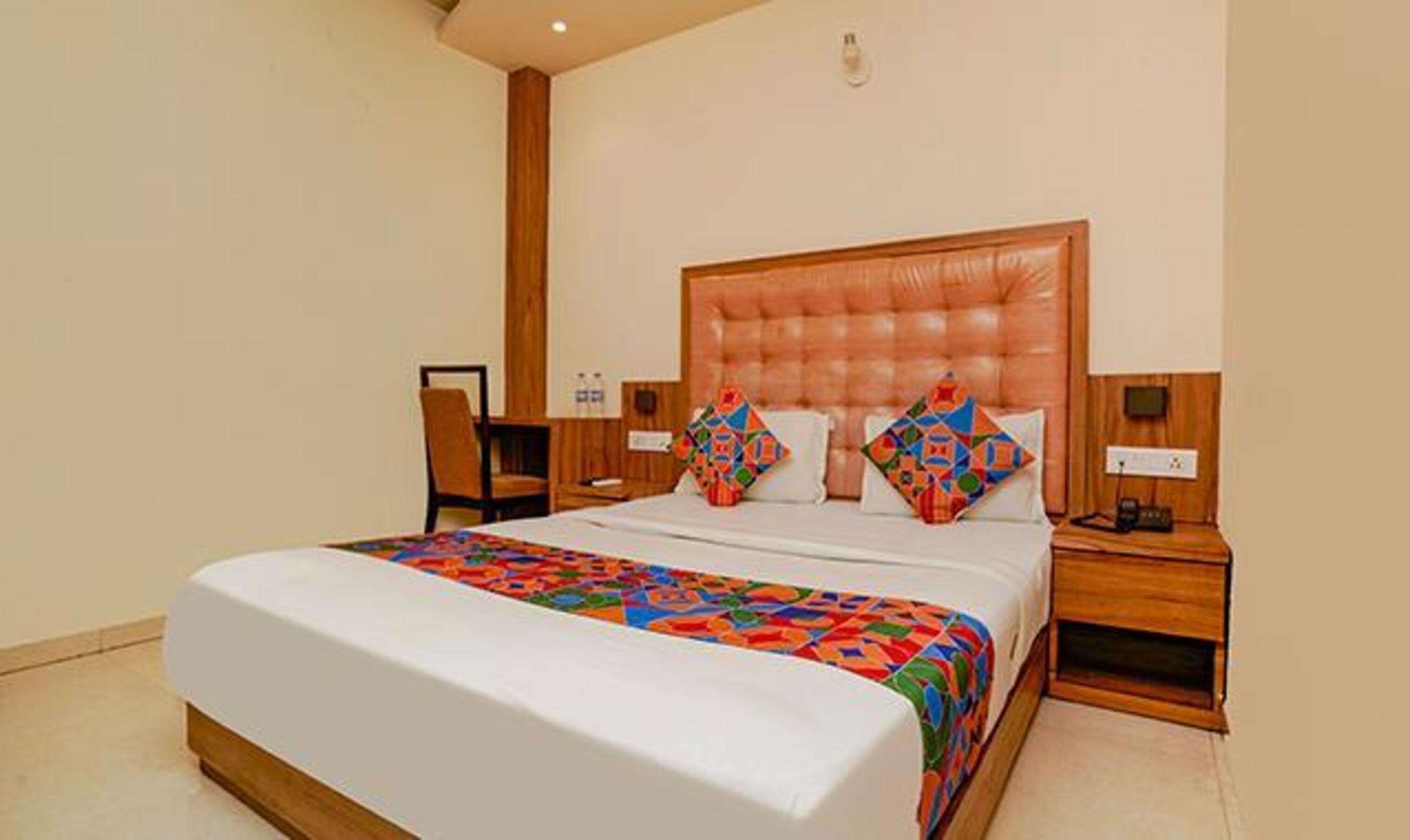 Photo - FabExpress Emerald Inn