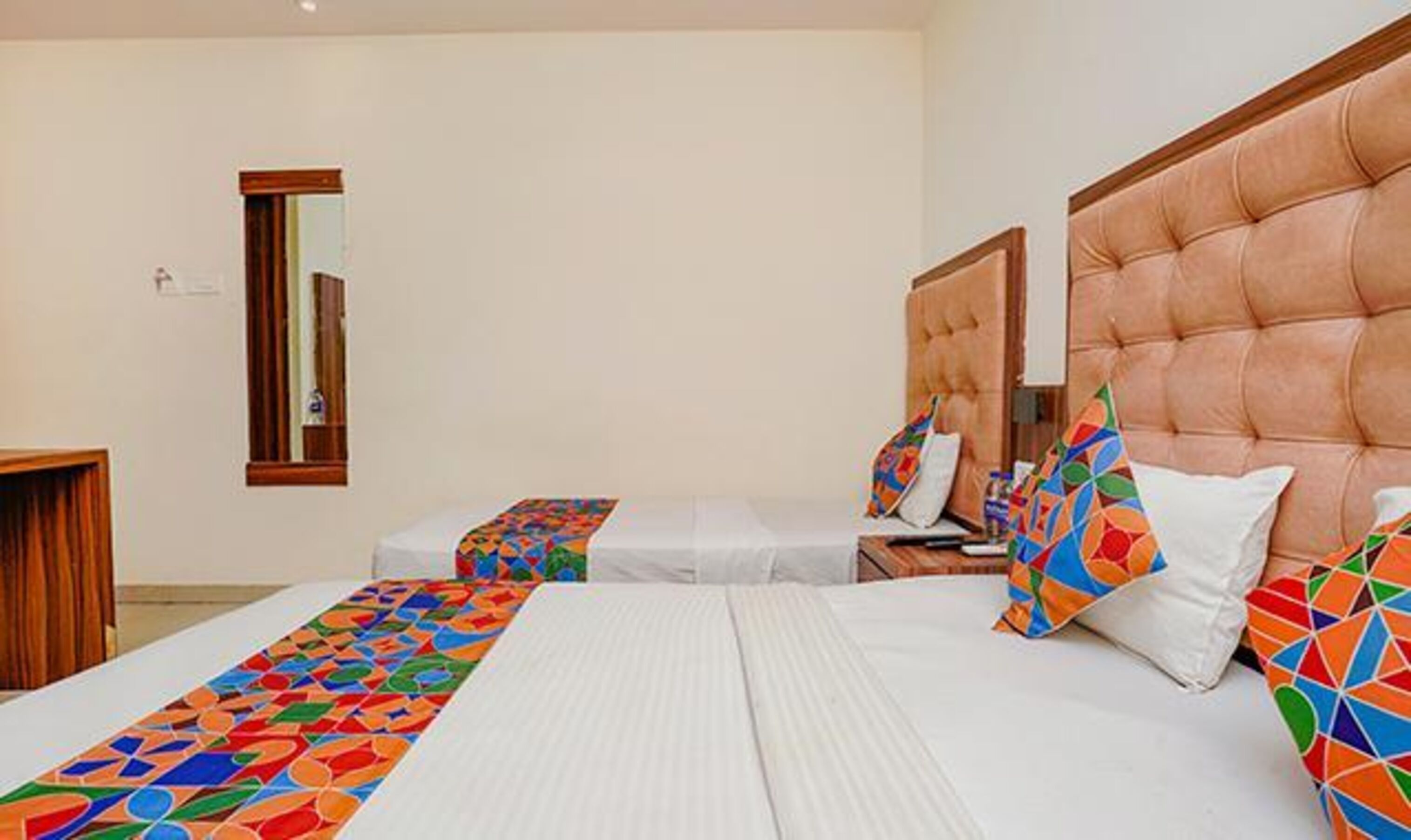 Photo - FabExpress Emerald Inn