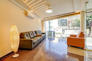 28-Zoll-LCD-Fernseher mit Kabelempfang, Fernseher