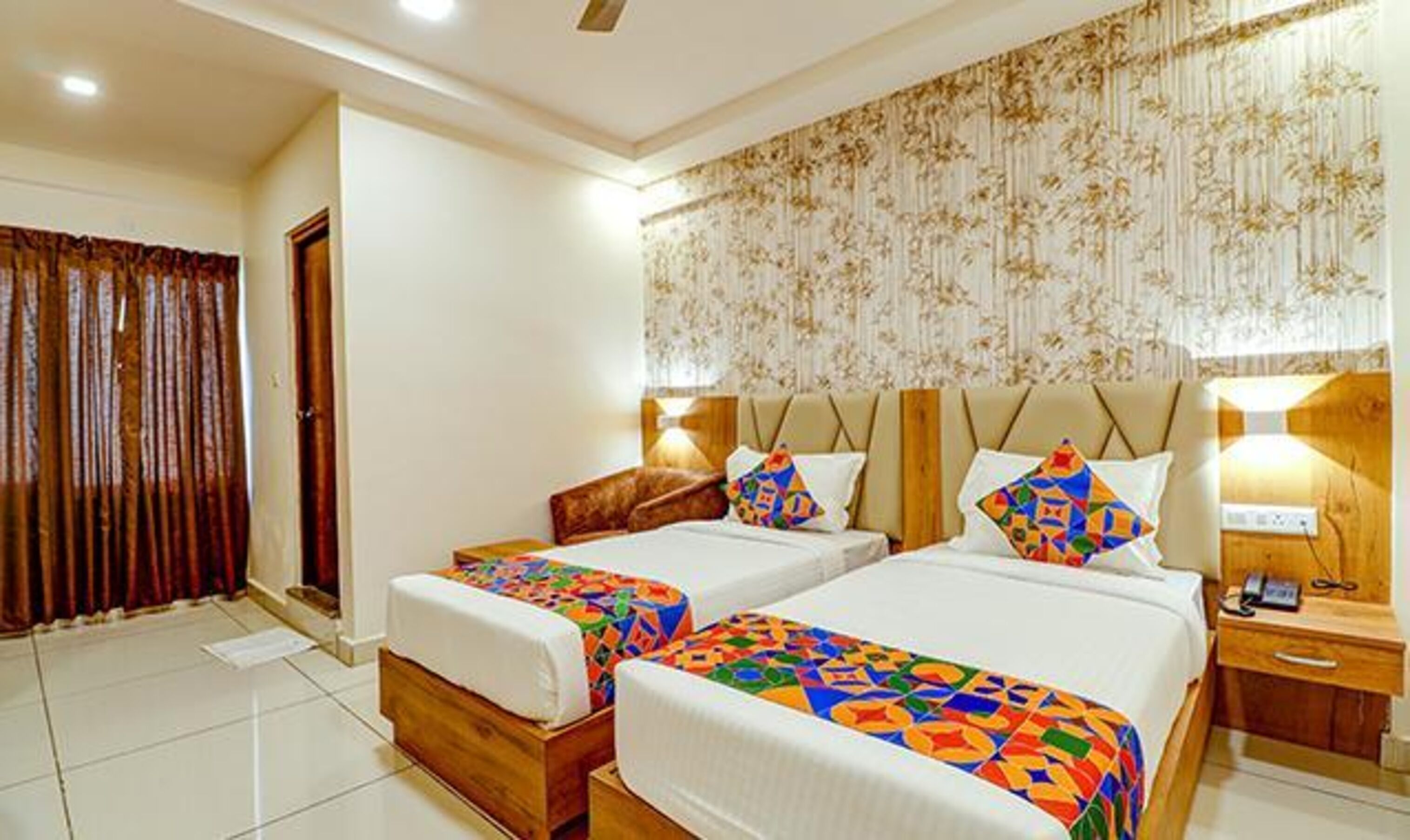 Fabhotel Rotano Grand