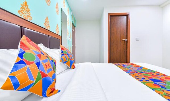 Egyptian cotton sheets, premium bedding, in-room safe, free WiFi