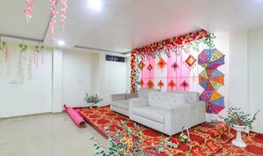 Banquet hall - FabHotel The Gahmar Inn (Lucknow)