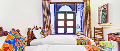 Egyptian cotton sheets, premium bedding, in-room safe, soundproofing