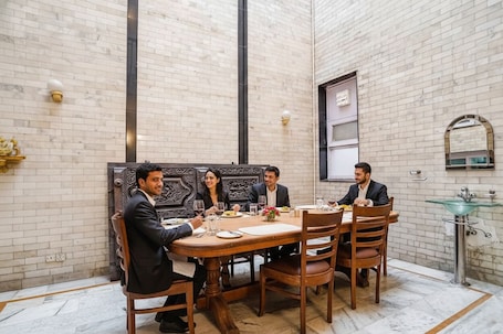 Restaurante. FabHotel Goodwill Homes