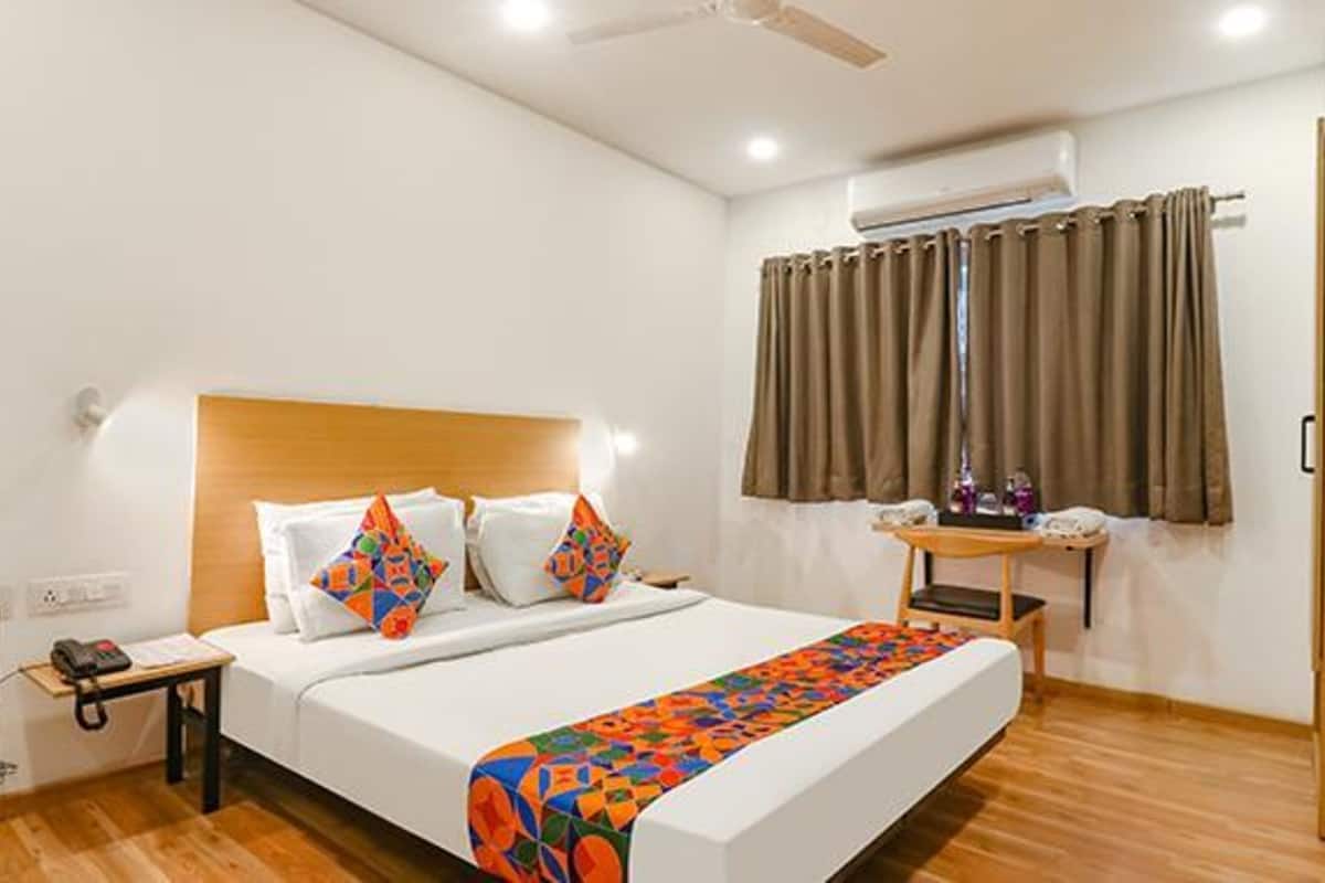 Deluxe Room | Egyptian cotton sheets, premium bedding, in-room safe, free WiFi