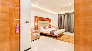 Executive Room | 1 bedroom, Egyptian cotton sheets, premium bedding, in-room safe