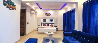 Fabexpress F9 Noida Sector 27