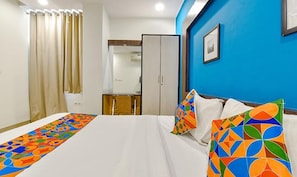 Egyptian cotton sheets, premium bedding, in-room safe, free WiFi - Fabhotel Rushank Residency (Jaipur)