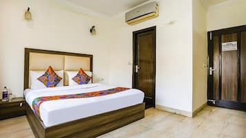 Deluxe Room | Egyptian cotton sheets, premium bedding, in-room safe, free WiFi