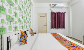 Egyptian cotton sheets, premium bedding, in-room safe, free WiFi - Fabexpress Ashiyana Inn (Patna)