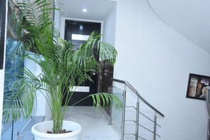 Lobby - Fabhotel Posh Classic (Gurugram)