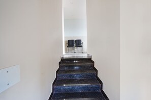 Lobby - Fabhotel Whitefield Suites (Bengaluru)