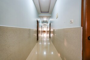 Lobby - Fabhotel Whitefield Suites (Bengaluru)