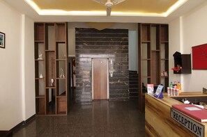 Elevator - Fabhotel The Nation (Mohali)