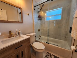 Towels, soap, shampoo, toilet paper - Updated Home in Clearwater, Close to Beaches! (Clearwater)