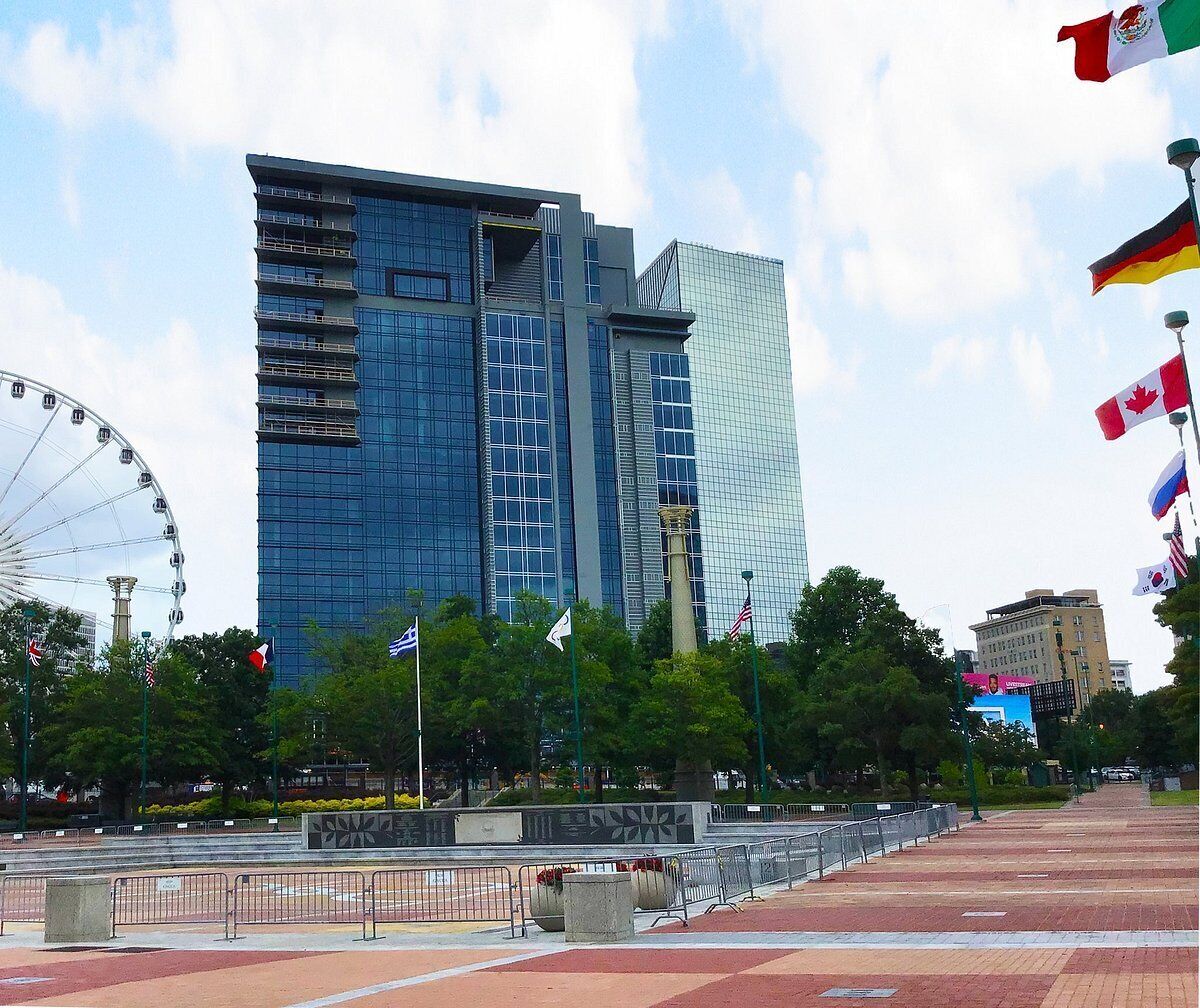 3BD Presidential/Atlanta - Downtown w/Rooftop Pool and Pool Bar!