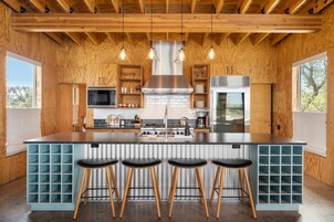 House | Private kitchen | Fridge, stovetop, blender, eco-friendly cleaning products