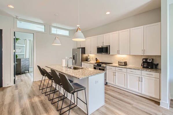 Microwave, oven, stovetop, dishwasher