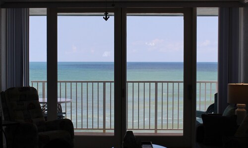 Summer 2026 Availability -SPECTACULAR OCEANFRONT, 3-Separate Private Bedrooms