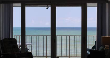 Summer 2026 Availability -SPECTACULAR OCEANFRONT, 3-Separate Private Bedrooms