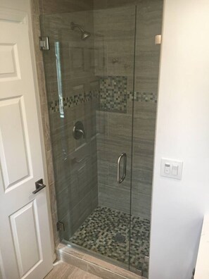 Badewanne, Haartrockner