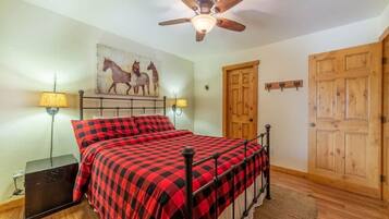 2 bedrooms, WiFi, bed sheets