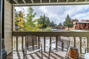 Property grounds - Mountain Escape La Vista Blanc #21 (Mammoth Lakes)