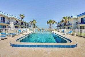 Pool - Oceanfront Ormond Beach Condo: Patio, Pool Access! (Ormond Beach)