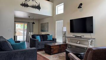 智能電視、書籍、電腦螢幕、打印機