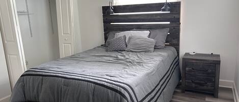 1 bedroom, WiFi, bed sheets