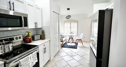 3br Villa, Private Heated Pool, Garage, EV-Charger