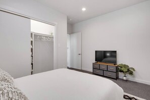 3 Schlafzimmer, Bügeleisen/Bügelbrett, Reisekinderbett, kostenloses WLAN