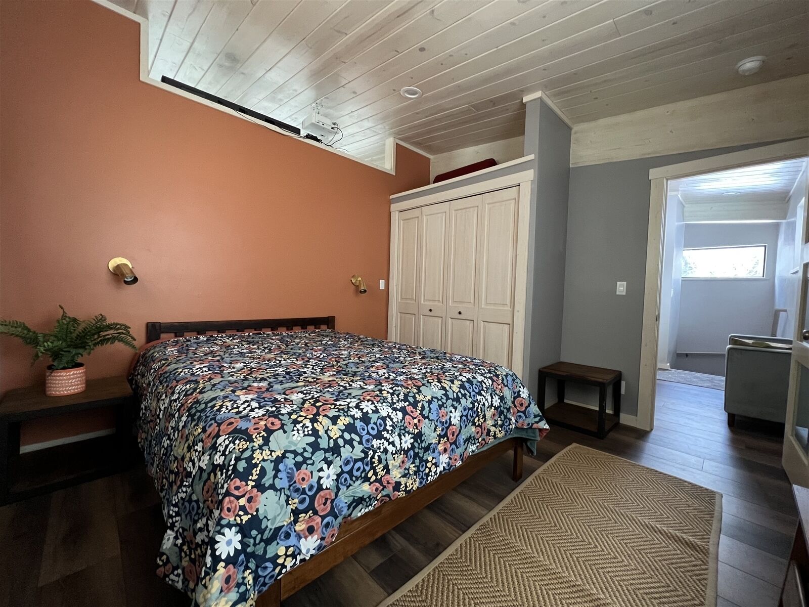 Wolf Creek Apartment