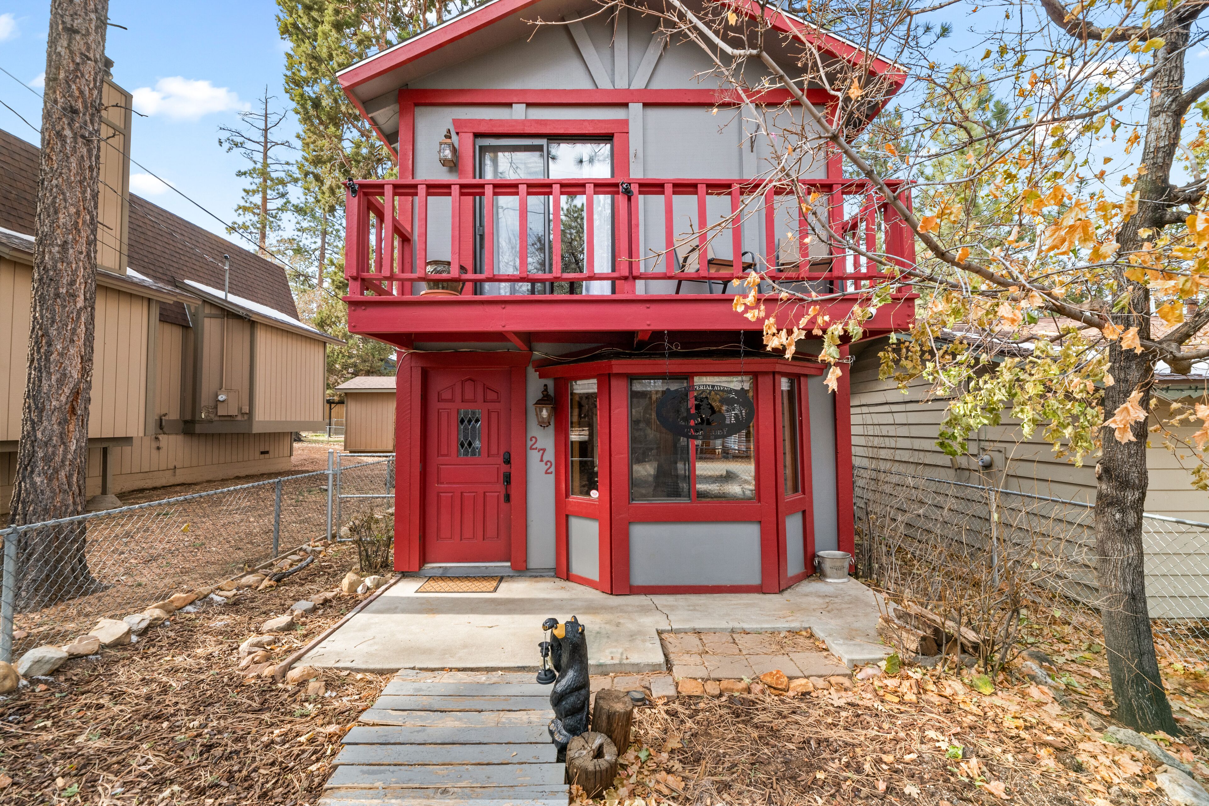 Welcome to Casa Ruby, your home away from home!